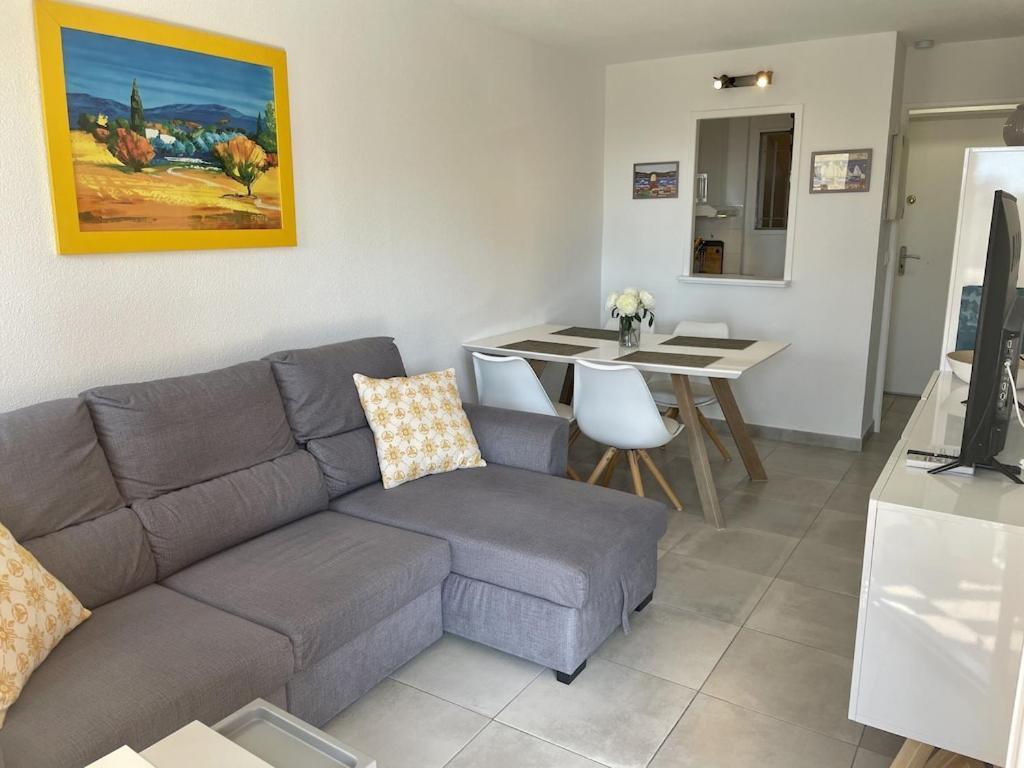 Apartment Newly Renovated Aircond-Wifi-Pool-Sea View-150M To Beaches- 생타굴프 외부 사진